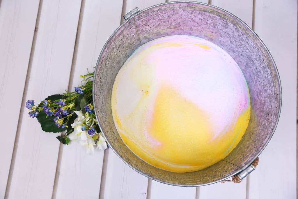 Confident Girls | Sweet Pineapple Bath Bomb, photo 4 of 5